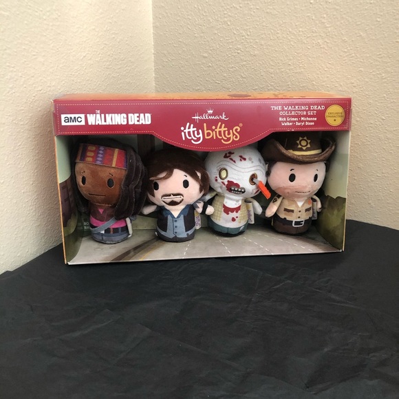 Hallmark Other - HALLMARK The Walking Dead itty bittys Collector
